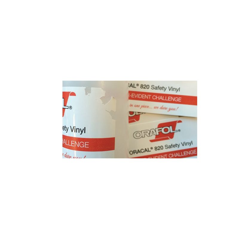 Oracal 820 Safety Vinyl Matt š. 0,7 x 1 m